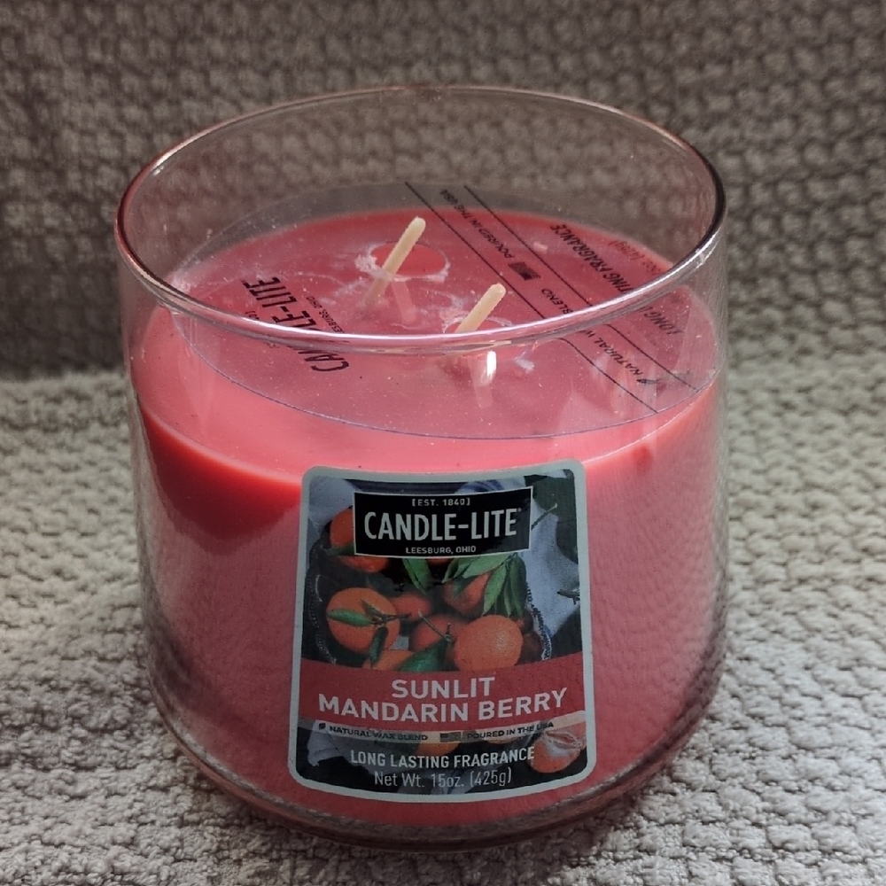 Candle-Lite Sunlit Mandarin Berry Candle